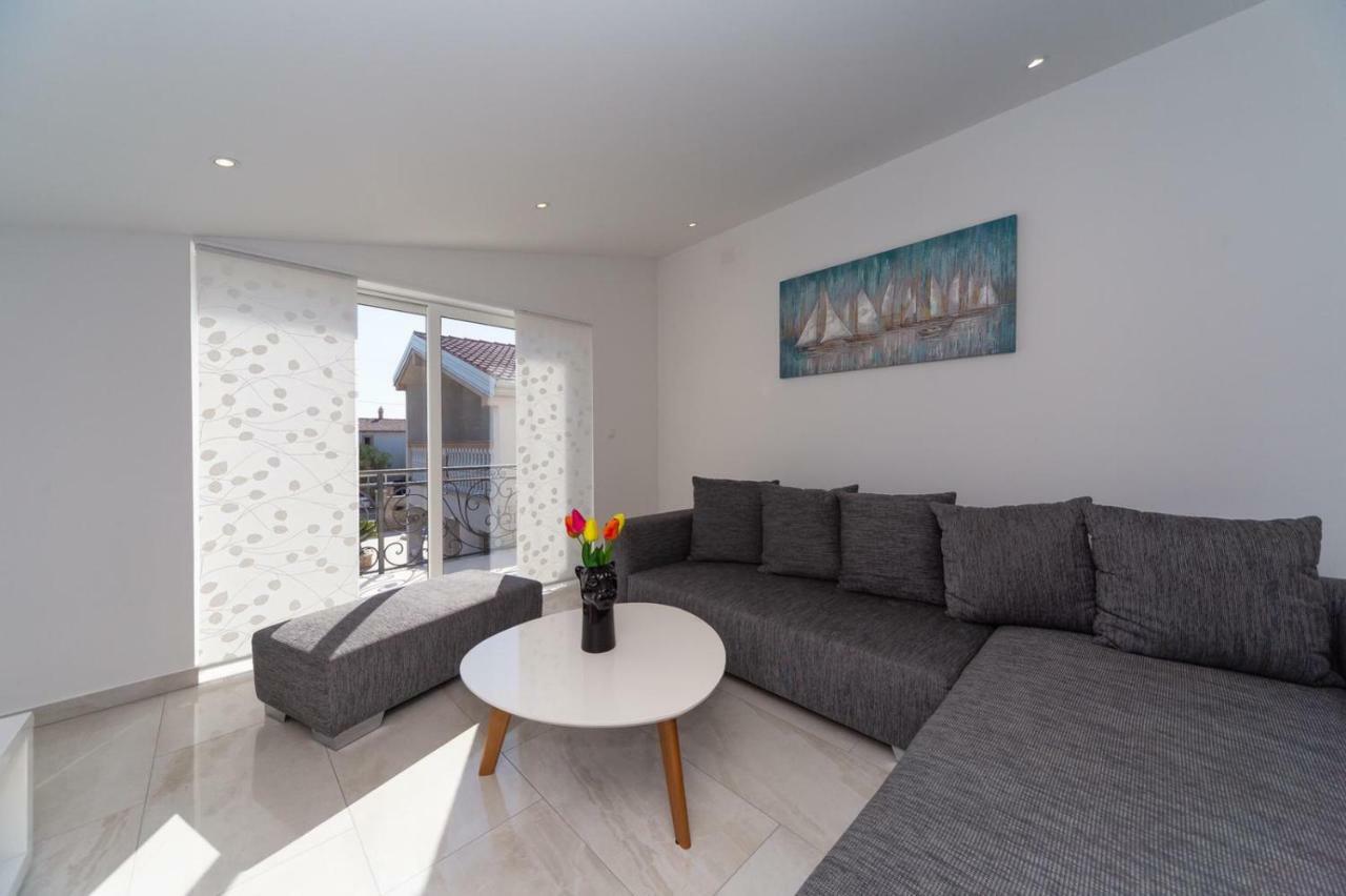 Apartment Antonio Biograd Na Moru Ngoại thất bức ảnh